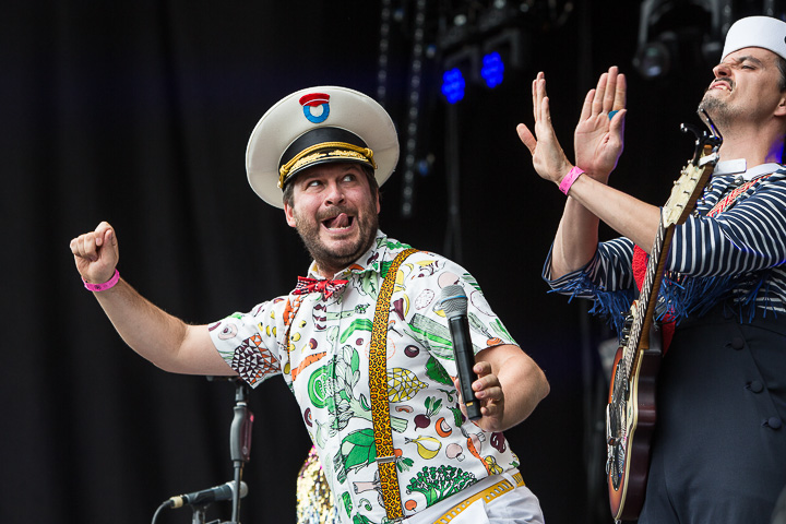 Kapitein Winokio & sfeer @ Linkerwoofer, picture 49, photographed by Marc Verdonck - FrontView Magazine