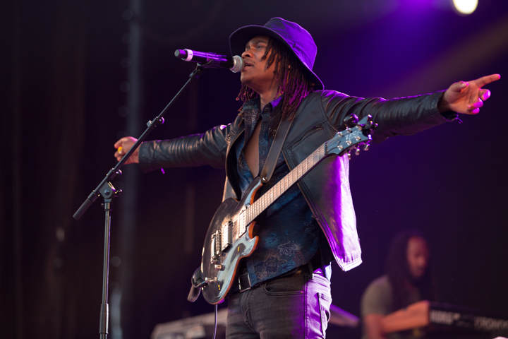 Raging Fyah @ Reggae Geel 2017, picture 12, photographed by Stef Dierckx - FrontView Magazine