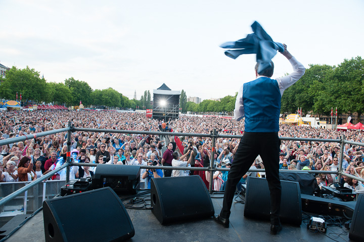 Antwerpen Zingt 2017 @ Gedempte Zuiderdokken, picture 15, photographed by Goele Bormans - FrontView Magazine