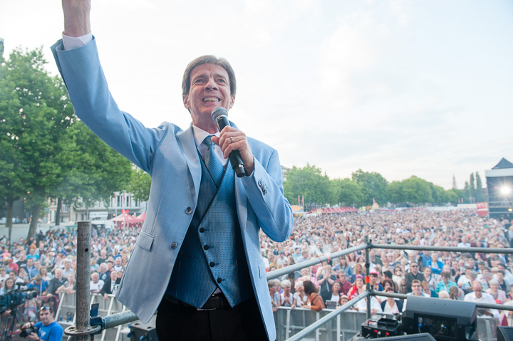 Antwerpen Zingt 2017 @ Gedempte Zuiderdokken, picture 20, photographed by Goele Bormans - FrontView Magazine