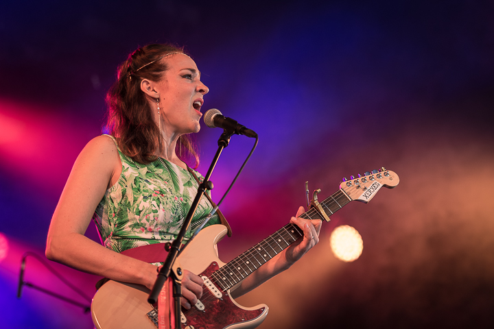 Becca Stevens @ Jazz Middelheim 2017, picture 1, photographed by Jan van Hecke - FrontView Magazine