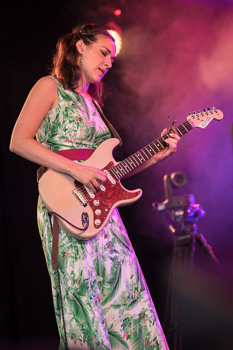 Becca Stevens @ Jazz Middelheim 2017, picture 3, photographed by Jan van Hecke - FrontView Magazine