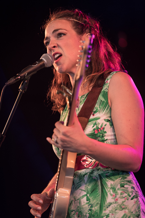 Becca Stevens @ Jazz Middelheim 2017, picture 4, photographed by Jan van Hecke - FrontView Magazine
