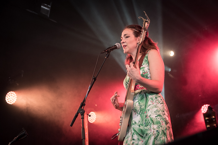 Becca Stevens @ Jazz Middelheim 2017, picture 11, photographed by Jan van Hecke - FrontView Magazine
