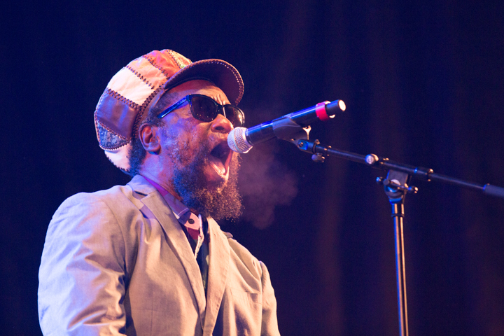 Black Uhuru: Duckie Simpson & Michael Rose @ Reggae Geel 2017, picture 4, photographed by Stef Dierckx - FrontView Magazine