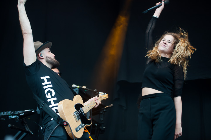 Laura Tesoro @ Midsummerfest Wommelgem, picture 9, photographed by Goele Bormans - FrontView Magazine