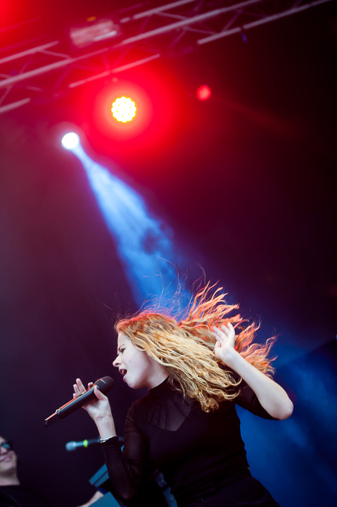 Laura Tesoro @ Midsummerfest Wommelgem, picture 29, photographed by Goele Bormans - FrontView Magazine