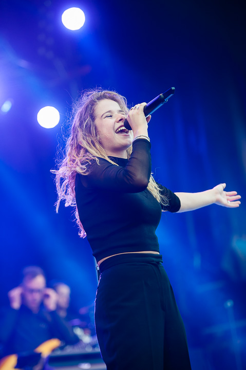 Laura Tesoro @ Midsummerfest Wommelgem, picture 36, photographed by Goele Bormans - FrontView Magazine