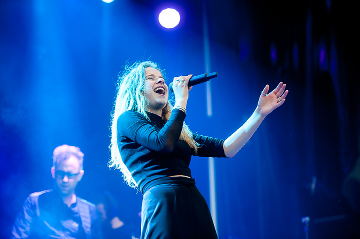 Laura Tesoro @ Midsummerfest Wommelgem, picture 38, photographed by Goele Bormans - FrontView Magazine