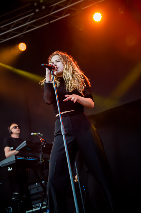 Laura Tesoro @ Midsummerfest Wommelgem, picture 46, photographed by Goele Bormans - FrontView Magazine