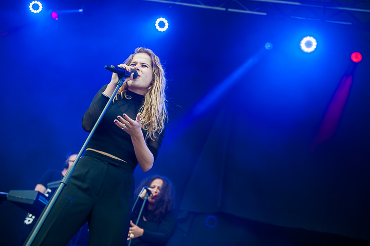 Laura Tesoro @ Midsummerfest Wommelgem, picture 49, photographed by Goele Bormans - FrontView Magazine