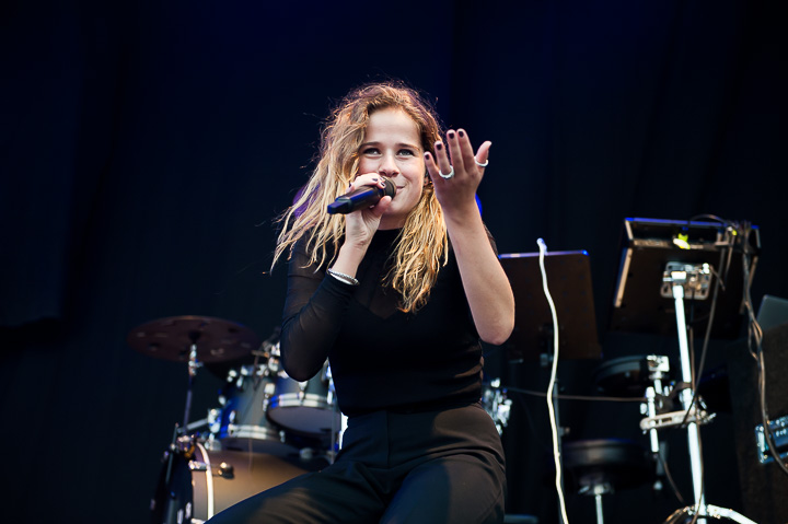 Laura Tesoro @ Midsummerfest Wommelgem, picture 58, photographed by Goele Bormans - FrontView Magazine