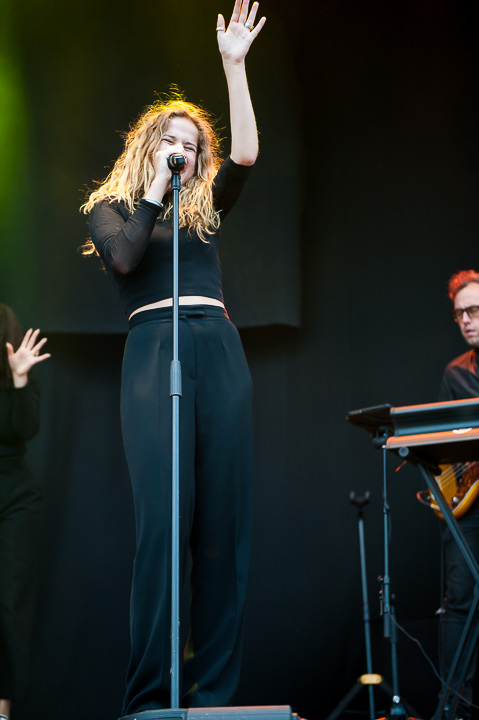 Laura Tesoro @ Midsummerfest Wommelgem, picture 61, photographed by Goele Bormans - FrontView Magazine