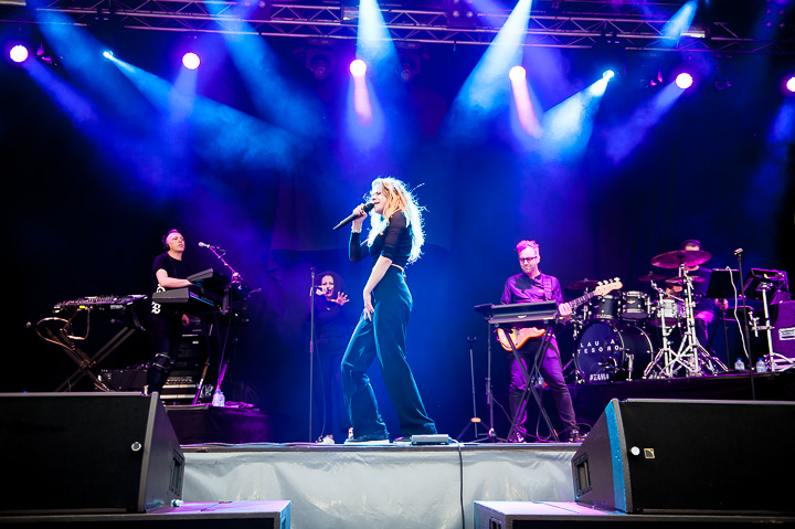 Laura Tesoro @ Midsummerfest Wommelgem, picture 66, photographed by Goele Bormans - FrontView Magazine