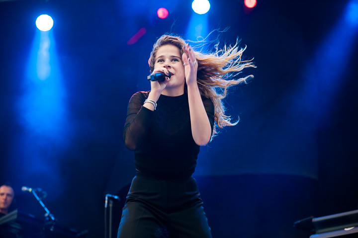 Laura Tesoro @ Midsummerfest Wommelgem, picture 77, photographed by Goele Bormans - FrontView Magazine