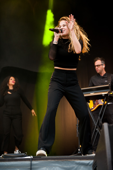 Laura Tesoro @ Midsummerfest Wommelgem, picture 81, photographed by Goele Bormans - FrontView Magazine