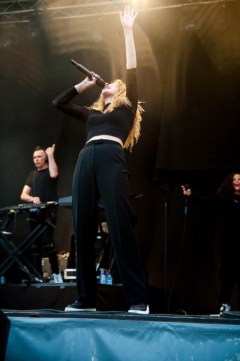 Laura Tesoro @ Midsummerfest Wommelgem, picture 84, photographed by Goele Bormans - FrontView Magazine