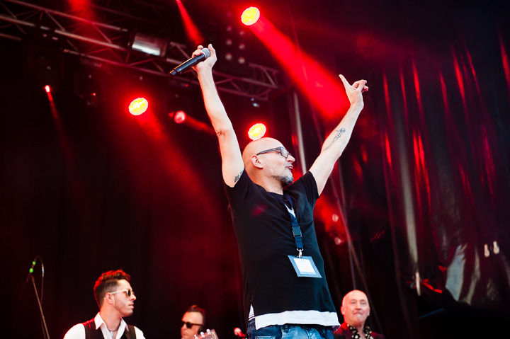 The Dinky Toys @ Midsummerfest Wommelgem, picture 10, photographed by Dimitri Vanlommel - FrontView Magazine