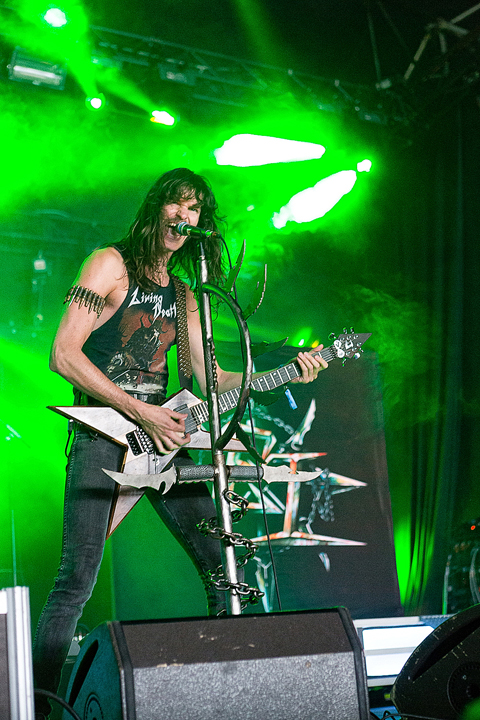 Evil Invaders @ Alcatraz 2017, foto 2, foto's door Edwin Houdevelt - FrontView Magazine