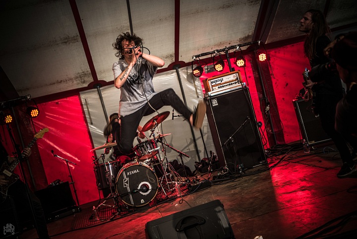 No Omega @ Ieper Hardcore Fest, picture 17, photographed by Luc Luyten - FrontView Magazine