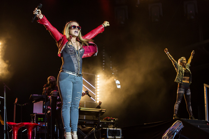 Anastacia @ Nostalgie Beach Festival, foto 28, foto's door Marc Verdonck - FrontView Magazine
