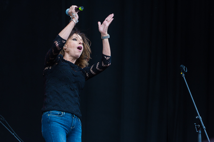 Bananarama @ Nostalgie Beach Festival, picture 6, photographed by Marc Verdonck - FrontView Magazine