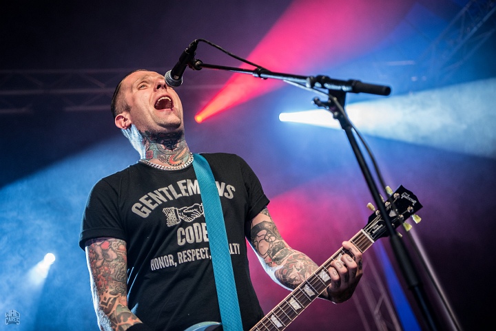 Booze and Glory @ Ieper Hardcore Fest, picture 4, photographed by Luc Luyten - FrontView Magazine