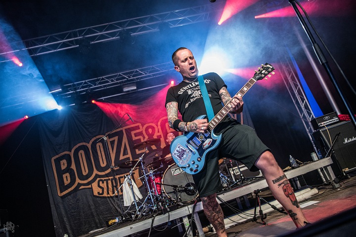 Booze and Glory @ Ieper Hardcore Fest, picture 6, photographed by Luc Luyten - FrontView Magazine