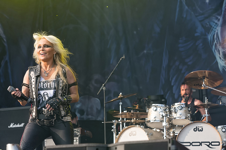 Doro @ Alcatraz 2017, picture 39, photographed by Edwin Houdevelt - FrontView Magazine