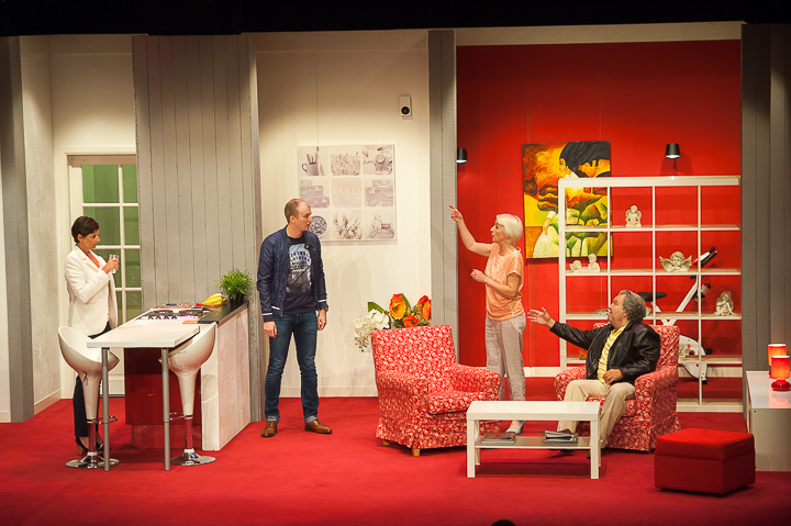 Hotel Mama @ echt Antwaarps teater, foto 34, foto's door Goele Bormans - FrontView Magazine