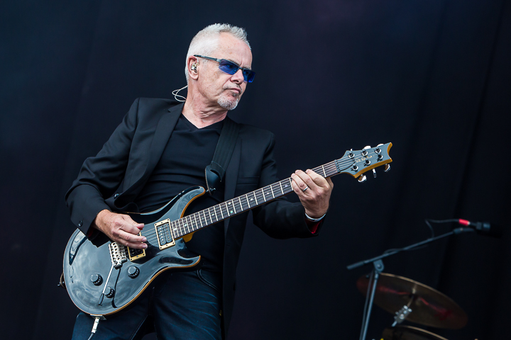 Nik Kershaw @ Nostalgie Beach Festival, picture 5, photographed by Marc Verdonck - FrontView Magazine