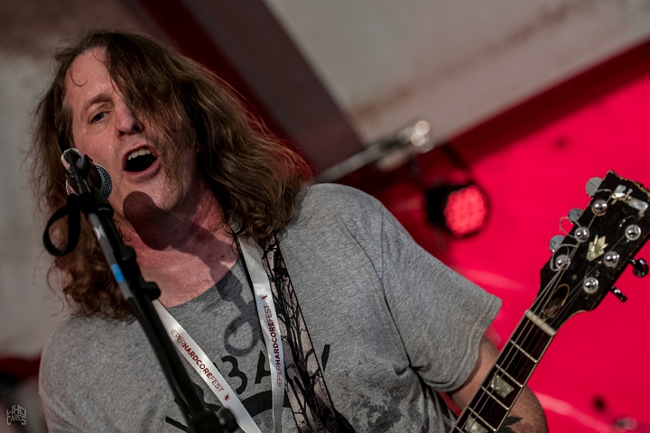 The FUs @ Ieper Hardcore Fest, picture 7, photographed by Luc Luyten - FrontView Magazine