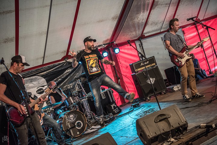 Unsure @ Ieper Hardcore Fest, picture 10, photographed by Luc Luyten - FrontView Magazine