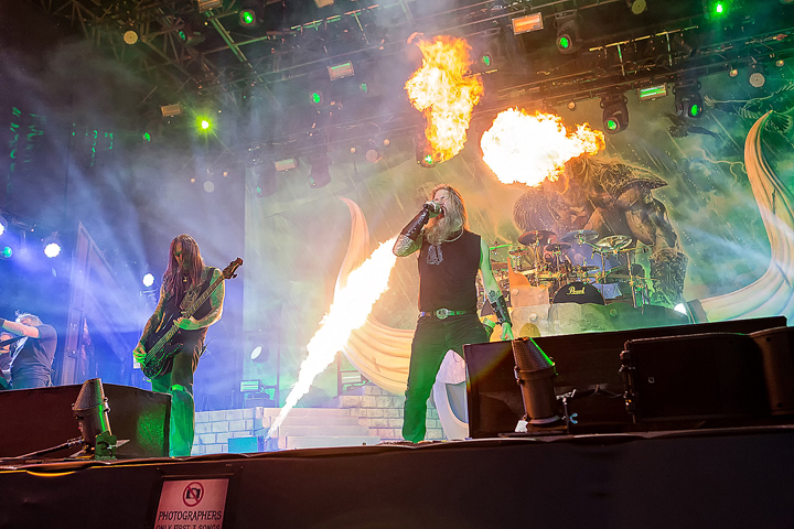 Amon Amarth @ Alcatraz 2017, picture 1, photographed by Edwin Houdevelt - FrontView Magazine
