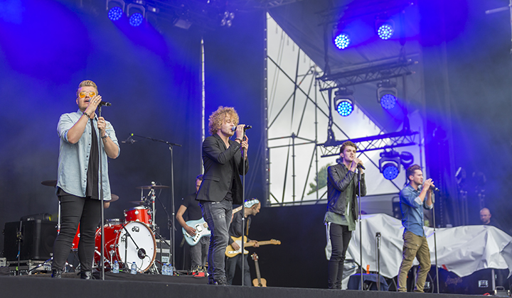 Buurland @ Marktrock Aalst, picture 2, photographed by dirk janssens - FrontView Magazine