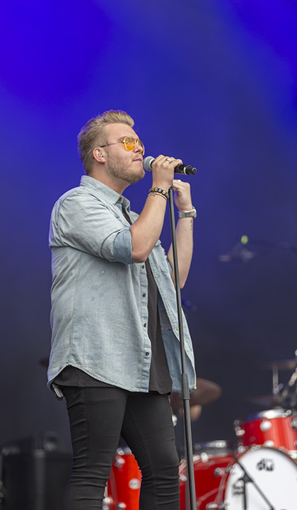Buurland @ Marktrock Aalst, picture 3, photographed by dirk janssens - FrontView Magazine