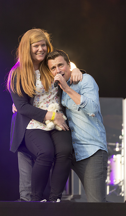 Niels Destadsbader @ Marktrock Aalst, picture 5, photographed by dirk janssens - FrontView Magazine