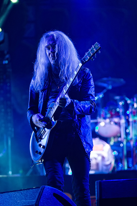 Saxon @ Alcatraz 2017, picture 9, photographed by Edwin Houdevelt - FrontView Magazine