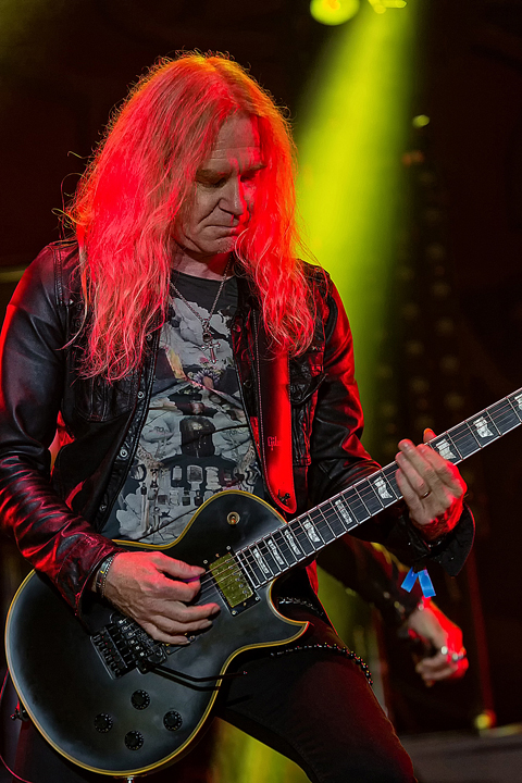 Saxon @ Alcatraz 2017, picture 11, photographed by Edwin Houdevelt - FrontView Magazine