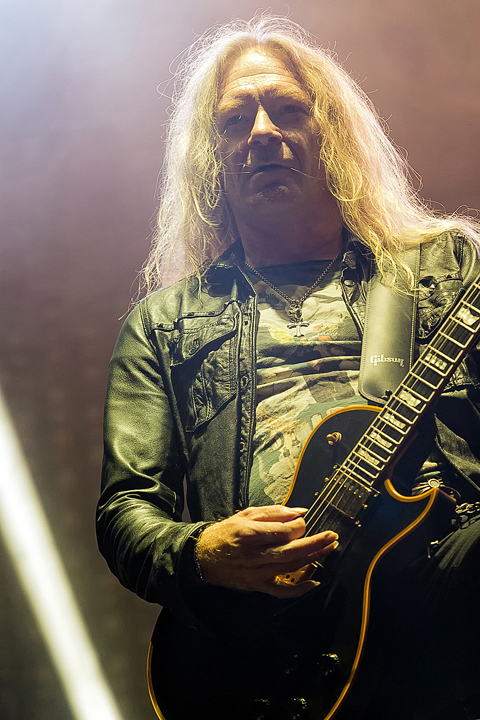 Saxon @ Alcatraz 2017, picture 19, photographed by Edwin Houdevelt - FrontView Magazine