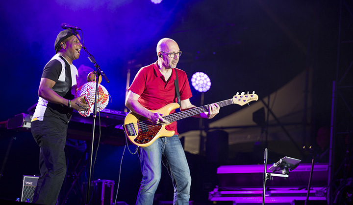 Soulsister @ Marktrock Aalst, picture 10, photographed by dirk janssens - FrontView Magazine