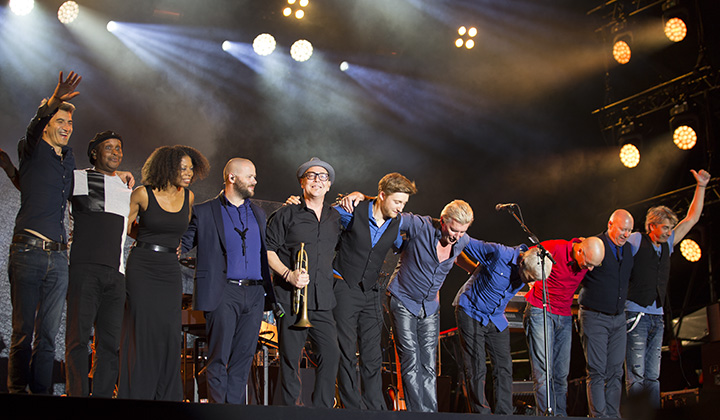 Soulsister @ Marktrock Aalst, picture 12, photographed by dirk janssens - FrontView Magazine