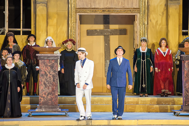Première Kiss me Kate @ Donkmeer, picture 17, photographed by Goele Bormans - FrontView Magazine