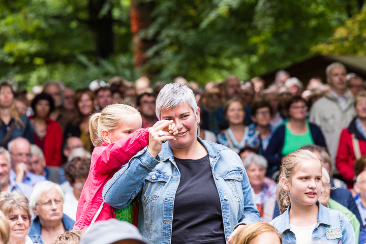 Sfeer en publiek @ Boterhammen in het Park (dag 1), picture 18, photographed by Patric Wijns - FrontView Magazine