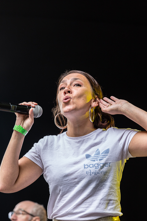 Slongs Dievanongs @ Boterhammen in het Park (dag 1), foto 18, foto's door Patric Wijns - FrontView Magazine