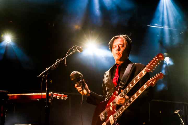Queens of The Stone Age @ showcase Stubru, picture 18, photographed by Gert Daemen - FrontView Magazine