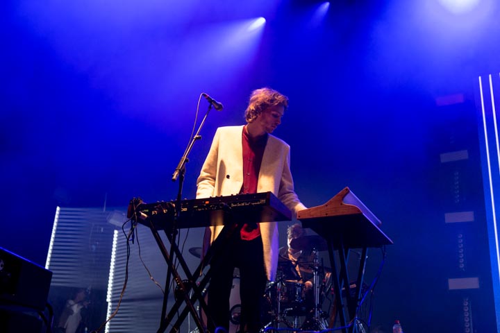 Bazart (Live stage) @ Laundry Day, picture 3, photographed by Dieter  Boone - FrontView Magazine