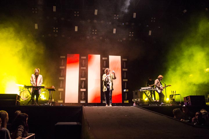 Bazart (Live stage) @ Laundry Day, picture 8, photographed by Dieter  Boone - FrontView Magazine