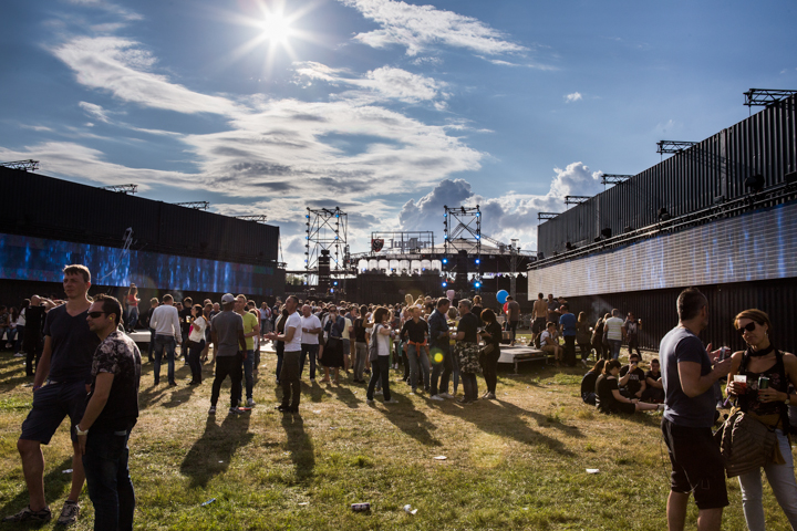 Sfeerbeelden van Laundry Day @ Laundry Day, picture 1, photographed by Dieter  Boone - FrontView Magazine