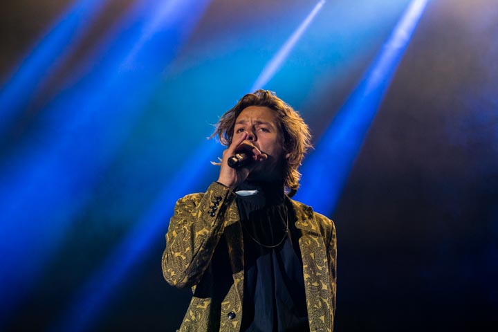 Warhola (Live stage) @ Laundry Day, picture 9, photographed by Dieter  Boone - FrontView Magazine